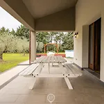 Garden Paradise Escape