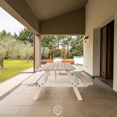 Garden Paradise Escape